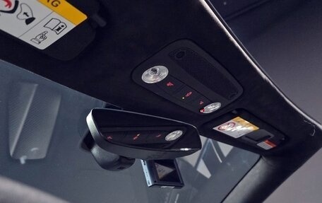 Lamborghini Huracán, 2023 год, 39 133 000 рублей, 15 фотография