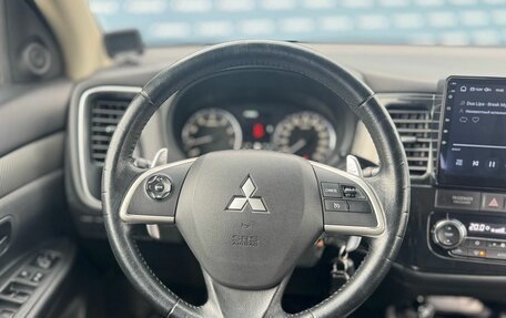 Mitsubishi Outlander III рестайлинг 3, 2013 год, 1 499 000 рублей, 9 фотография