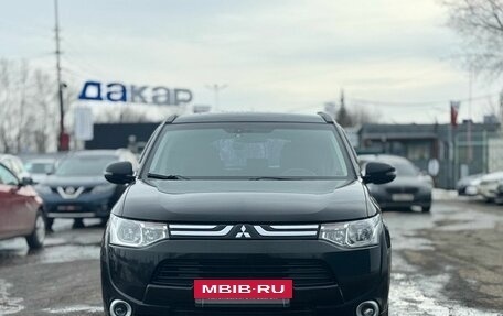 Mitsubishi Outlander III рестайлинг 3, 2013 год, 1 499 000 рублей, 3 фотография