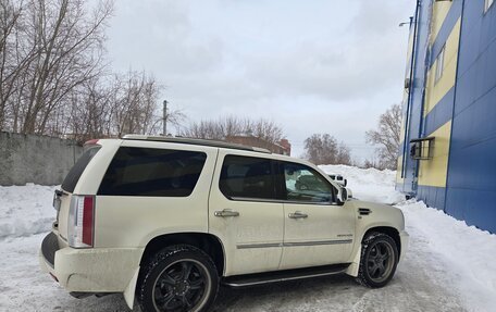 Cadillac Escalade III, 2013 год, 2 290 000 рублей, 4 фотография