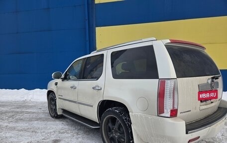 Cadillac Escalade III, 2013 год, 2 290 000 рублей, 6 фотография