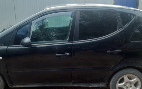 Mercedes-Benz A-Класс, 2000 год, 280 000 рублей, 2 фотография