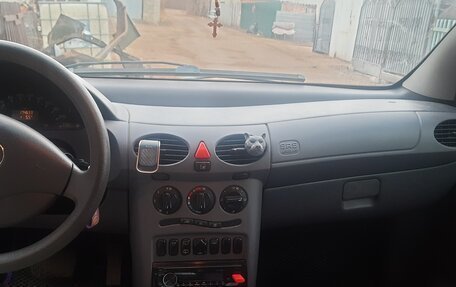 Mercedes-Benz A-Класс, 2000 год, 280 000 рублей, 10 фотография