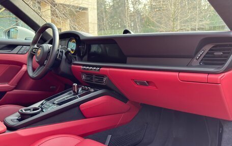 Porsche 911, 2022 год, 21 300 000 рублей, 32 фотография