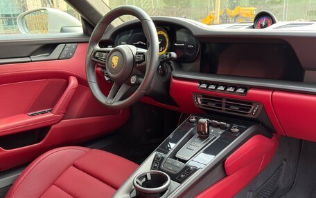 Porsche 911, 2022 год, 21 300 000 рублей, 35 фотография