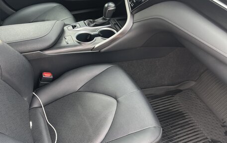 Toyota Camry, 2021 год, 3 700 000 рублей, 13 фотография