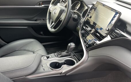 Toyota Camry, 2021 год, 3 700 000 рублей, 14 фотография