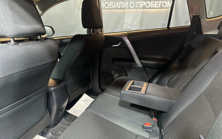 Toyota RAV4, 2017 год, 2 239 000 рублей, 9 фотография