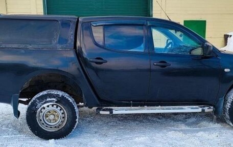 Mitsubishi L200 IV рестайлинг, 2014 год, 650 000 рублей, 2 фотография