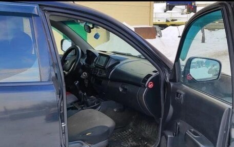 Mitsubishi L200 IV рестайлинг, 2014 год, 650 000 рублей, 3 фотография