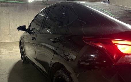 Hyundai Solaris II рестайлинг, 2018 год, 765 000 рублей, 8 фотография