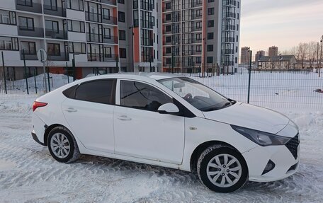 Hyundai Solaris II рестайлинг, 2020 год, 1 300 000 рублей, 4 фотография