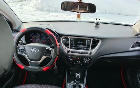 Hyundai Solaris II рестайлинг, 2020 год, 1 300 000 рублей, 9 фотография