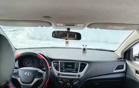 Hyundai Solaris II рестайлинг, 2020 год, 1 300 000 рублей, 10 фотография