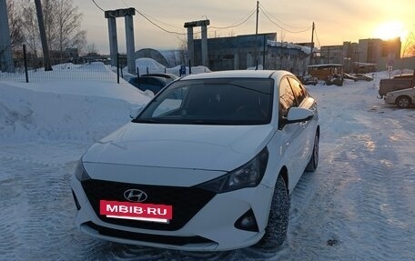 Hyundai Solaris II рестайлинг, 2020 год, 1 300 000 рублей, 2 фотография
