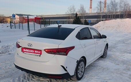 Hyundai Solaris II рестайлинг, 2020 год, 1 300 000 рублей, 5 фотография