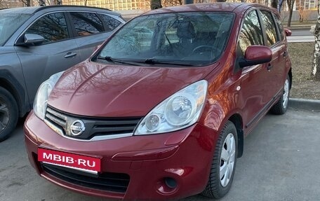 Nissan Note II рестайлинг, 2011 год, 700 000 рублей, 2 фотография