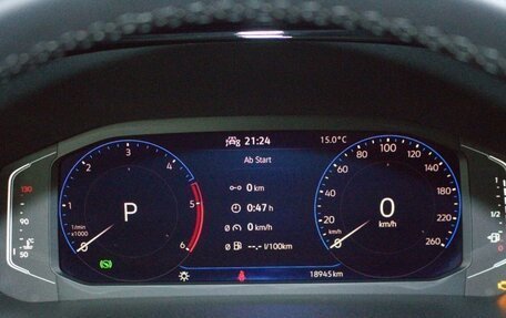 Volkswagen Multivan T6 рестайлинг, 2023 год, 5 670 000 рублей, 10 фотография