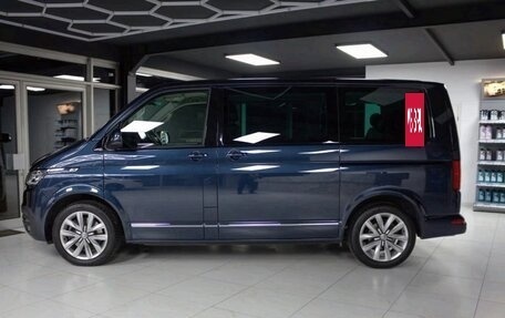 Volkswagen Multivan T6 рестайлинг, 2023 год, 5 670 000 рублей, 14 фотография