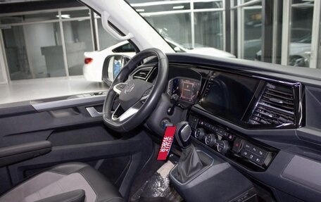 Volkswagen Multivan T6 рестайлинг, 2023 год, 5 670 000 рублей, 22 фотография