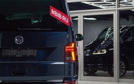 Volkswagen Multivan T6 рестайлинг, 2023 год, 5 670 000 рублей, 19 фотография