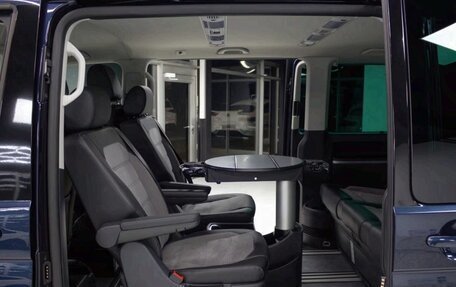 Volkswagen Multivan T6 рестайлинг, 2023 год, 5 670 000 рублей, 40 фотография