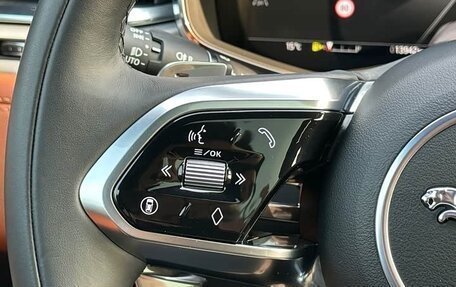 Jaguar F-Pace, 2025 год, 5 490 000 рублей, 8 фотография