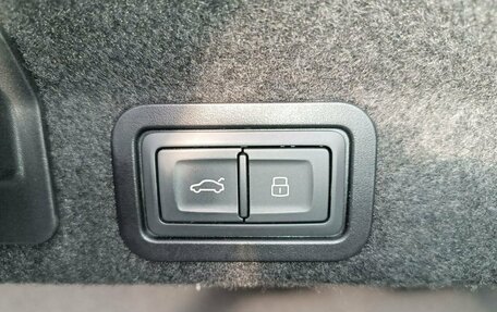 Audi A6, 2019 год, 3 800 000 рублей, 23 фотография