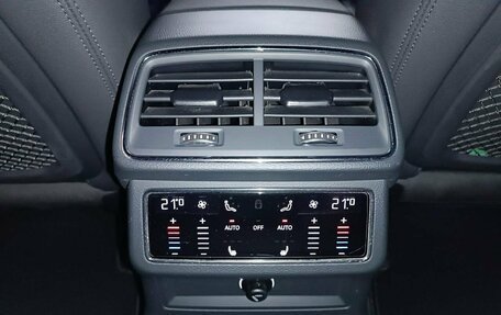 Audi A6, 2019 год, 3 800 000 рублей, 27 фотография