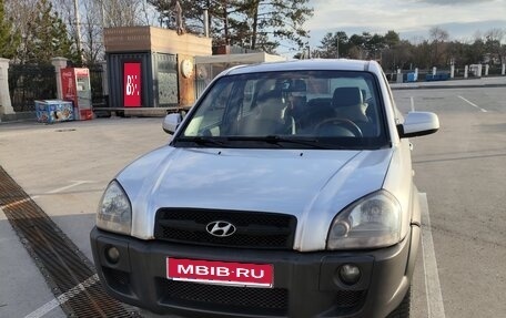 Hyundai Tucson III, 2004 год, 670 000 рублей, 1 фотография