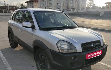 Hyundai Tucson III, 2004 год, 670 000 рублей, 2 фотография