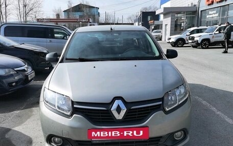 Renault Logan II, 2015 год, 605 000 рублей, 6 фотография