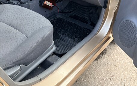 KIA Rio II, 2005 год, 400 000 рублей, 22 фотография