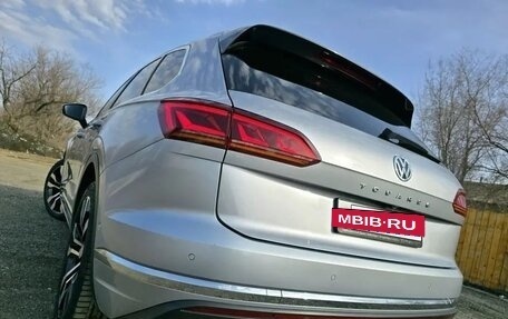 Volkswagen Touareg III, 2020 год, 5 330 000 рублей, 21 фотография