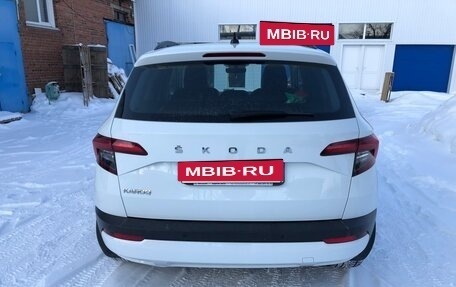 Skoda Karoq I, 2020 год, 2 400 000 рублей, 2 фотография