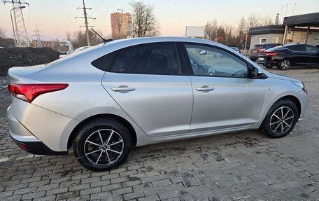 Hyundai Solaris II рестайлинг, 2021 год, 1 500 000 рублей, 2 фотография