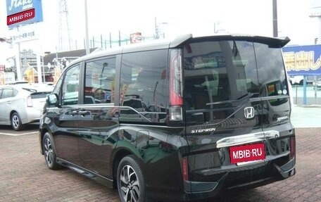 Honda Stepwgn IV, 2019 год, 1 650 000 рублей, 8 фотография