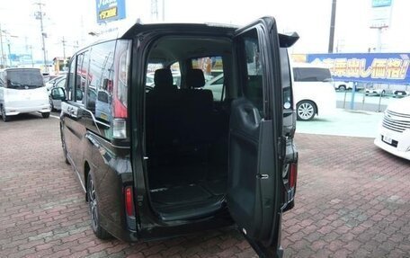 Honda Stepwgn IV, 2019 год, 1 650 000 рублей, 19 фотография