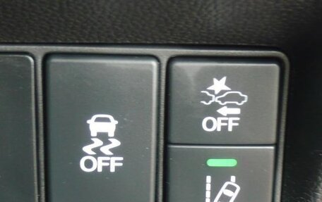 Honda Stepwgn IV, 2019 год, 1 650 000 рублей, 17 фотография