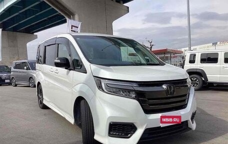 Honda Stepwgn IV, 2019 год, 1 600 000 рублей, 1 фотография