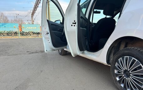 Renault Logan II, 2021 год, 558 000 рублей, 2 фотография