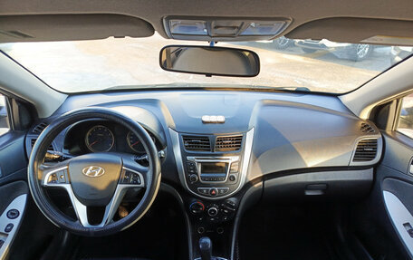 Hyundai Solaris II рестайлинг, 2012 год, 490 000 рублей, 17 фотография