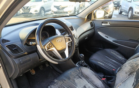 Hyundai Solaris II рестайлинг, 2012 год, 490 000 рублей, 20 фотография