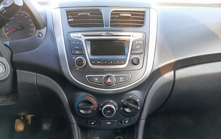 Hyundai Solaris II рестайлинг, 2012 год, 490 000 рублей, 18 фотография