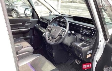 Honda Stepwgn IV, 2019 год, 1 600 000 рублей, 19 фотография