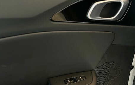 KIA cee'd III, 2021 год, 2 399 000 рублей, 22 фотография