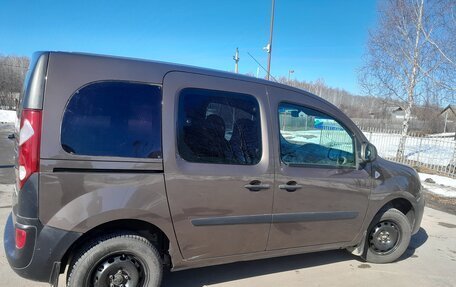 Renault Kangoo II рестайлинг, 2013 год, 850 000 рублей, 9 фотография