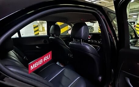 Mercedes-Benz E-Класс, 2017 год, 2 400 000 рублей, 8 фотография