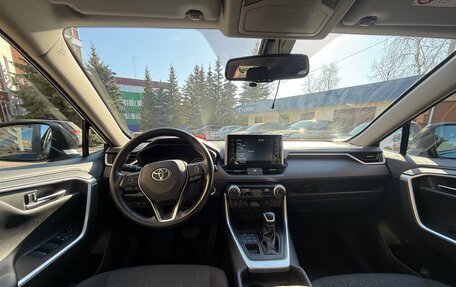 Toyota RAV4, 2020 год, 2 900 000 рублей, 7 фотография