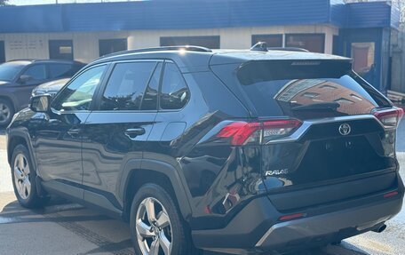 Toyota RAV4, 2020 год, 2 900 000 рублей, 6 фотография